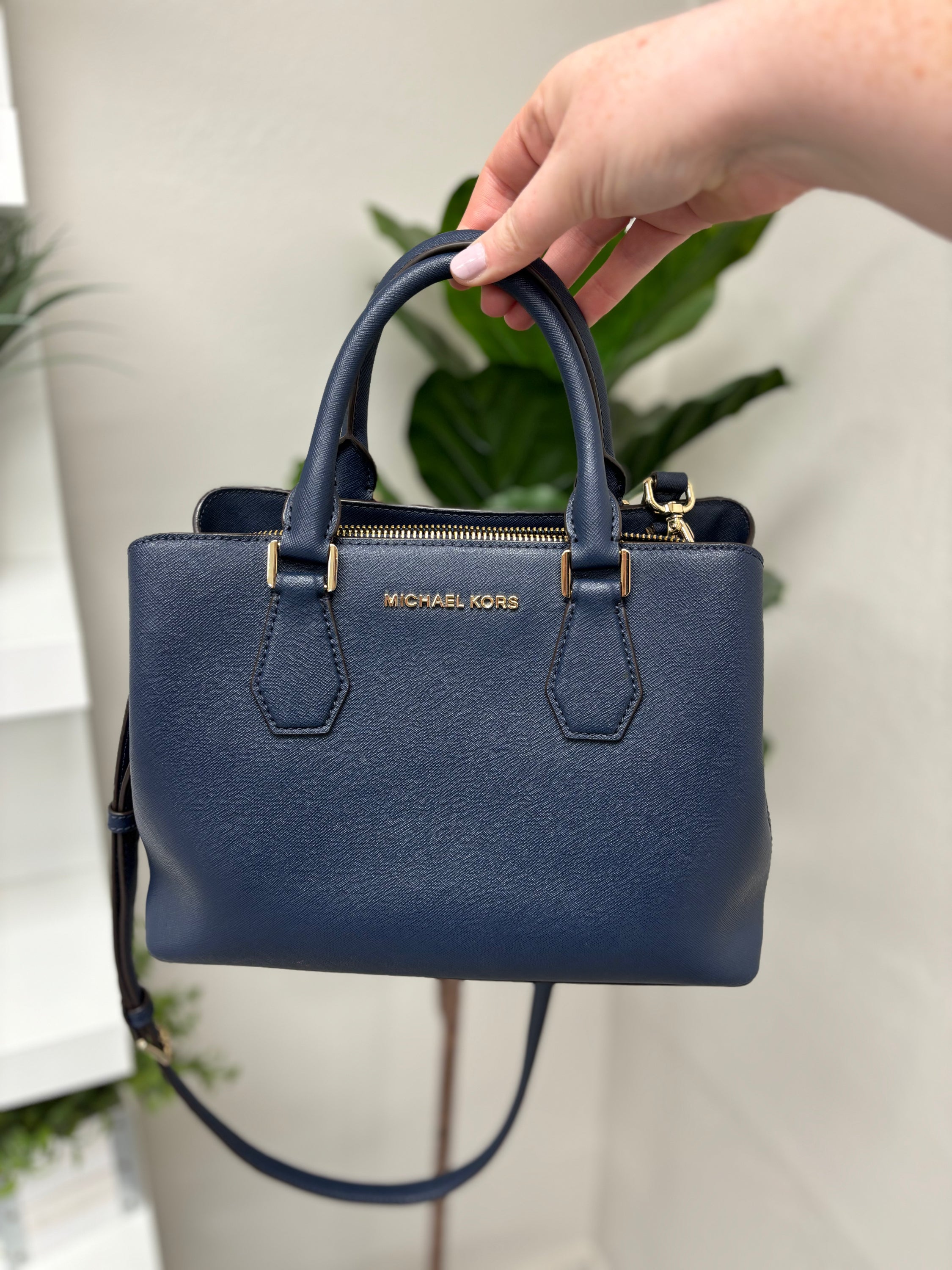 Navy michael kors handbag online