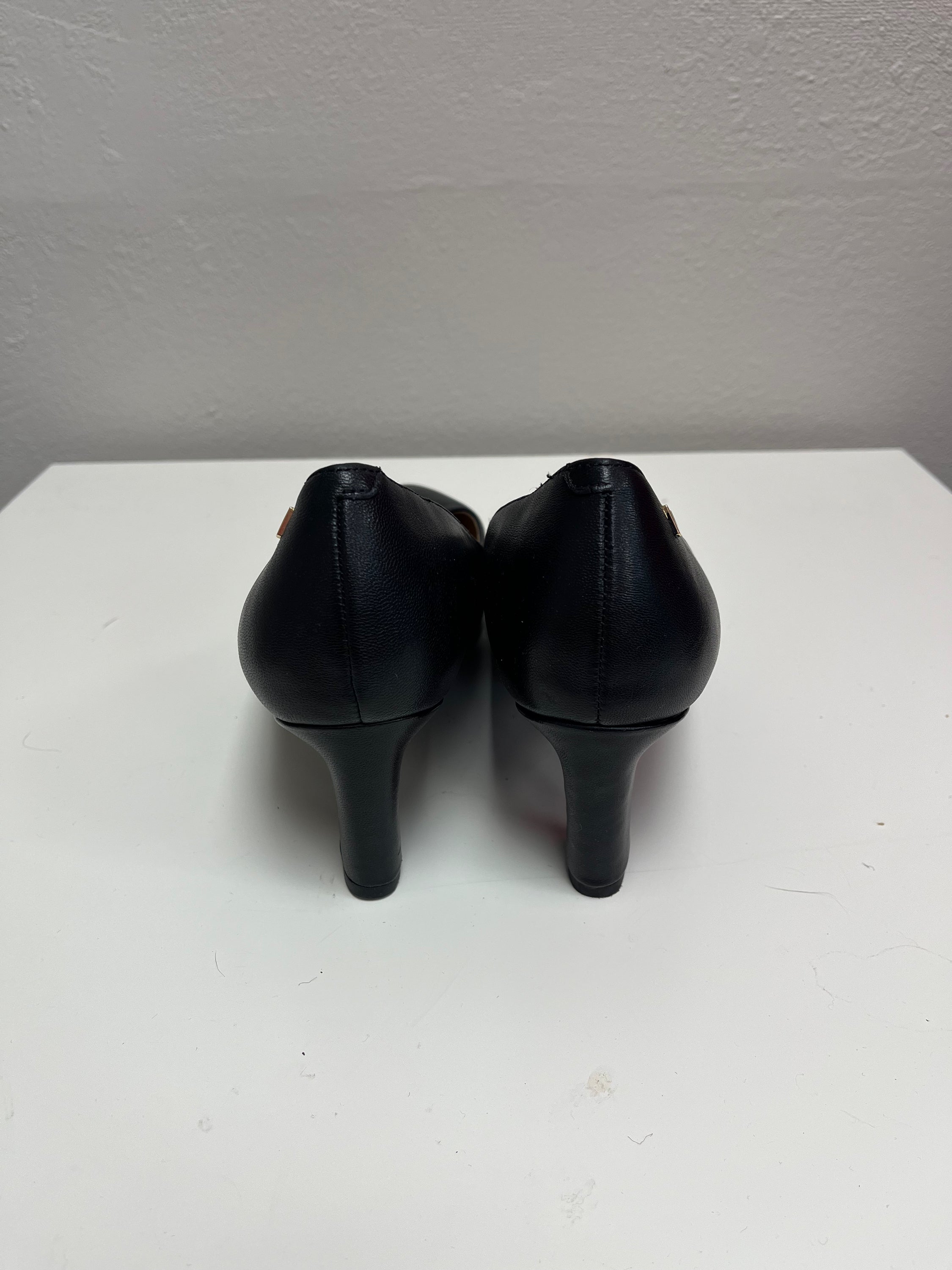 Vionic Black Leather Mia Heels Size 10